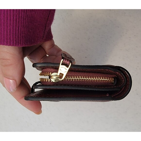 COACH Medium Corner Zip Wallet Cross Grain Leather Metallic Pink/Purple/Blush - Picture 7 of 16